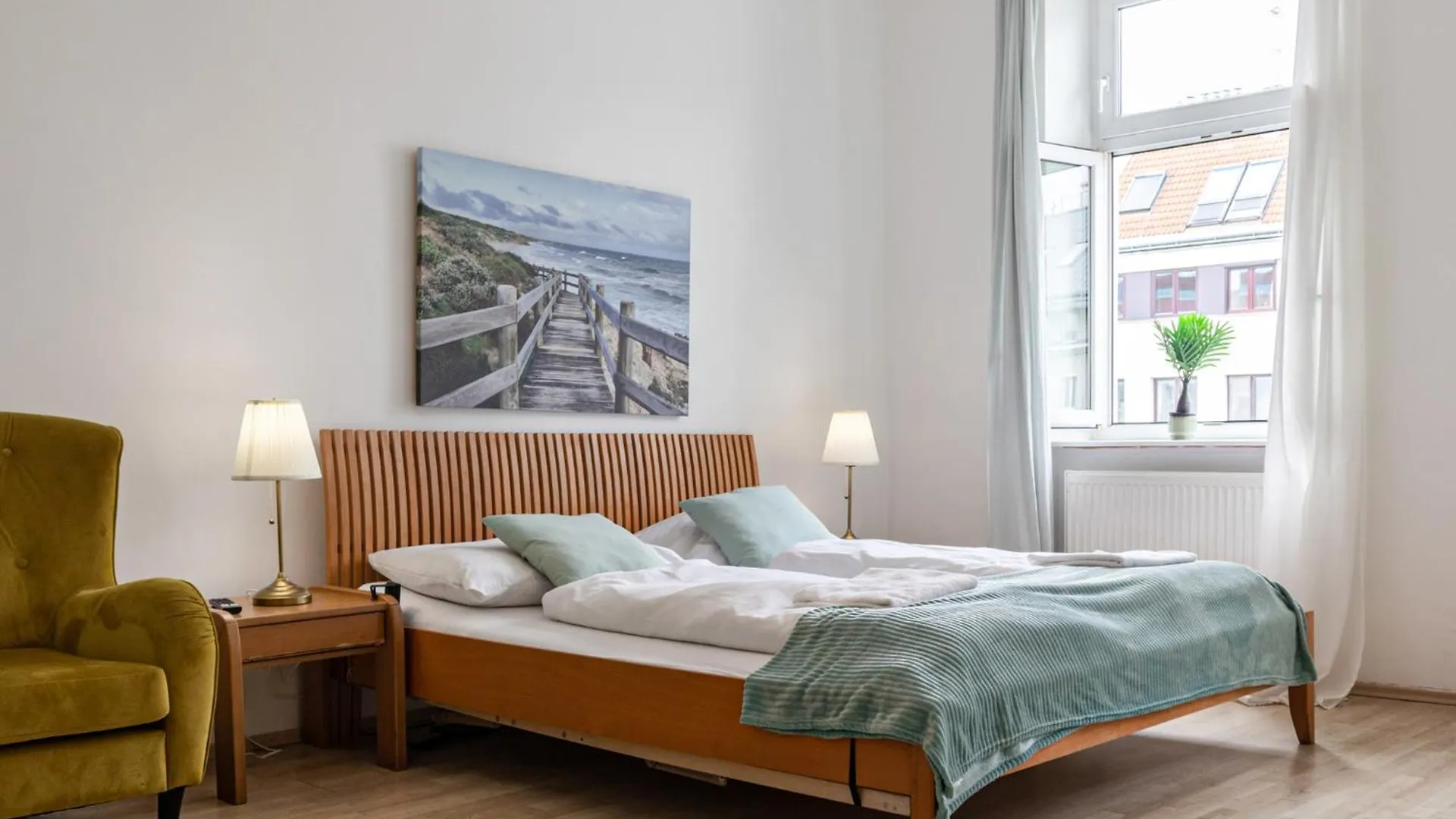 Affordable 2Br Apt Central Location In Vienna